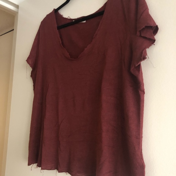 Maroon Distressed T-shirt from Abercrombie - Picture 3 of 4